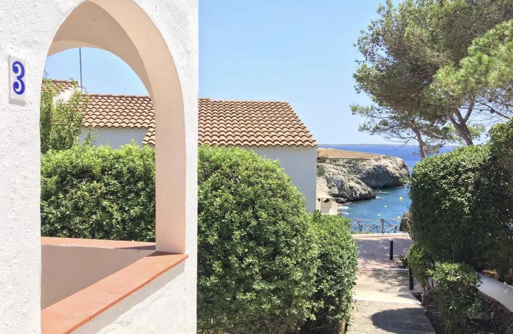 Apartamentos Islanders Cala en Forcat 0*,